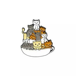 🐾Cup of cats enamel pin